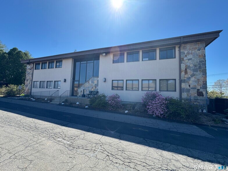 Primary Photo Of 160 Oak St, Glastonbury Office For Sale