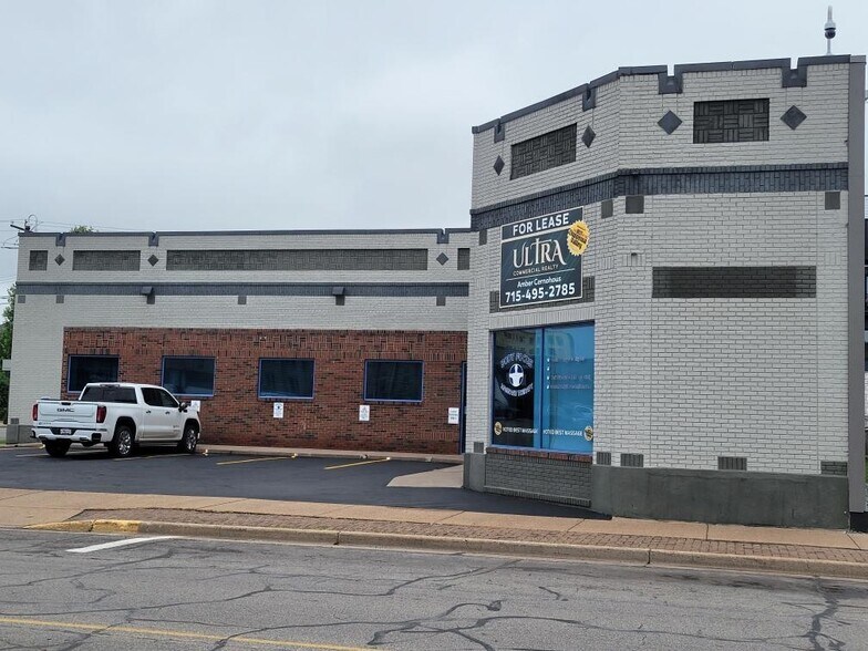 Primary Photo Of 705 S Barstow St, Eau Claire Storefront For Lease