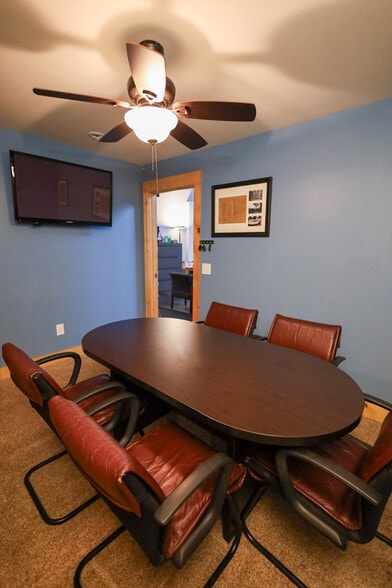 More Photos Of 2525 Nevada Ave N, Golden Valley Light Distribution For Sale