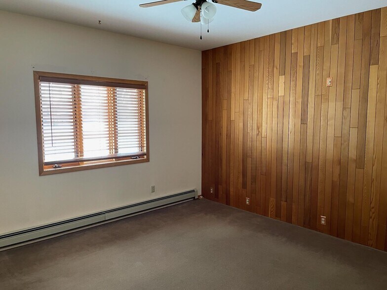 More Photos Of 304 N Avon Ave, Phillips Office Residential For Sale