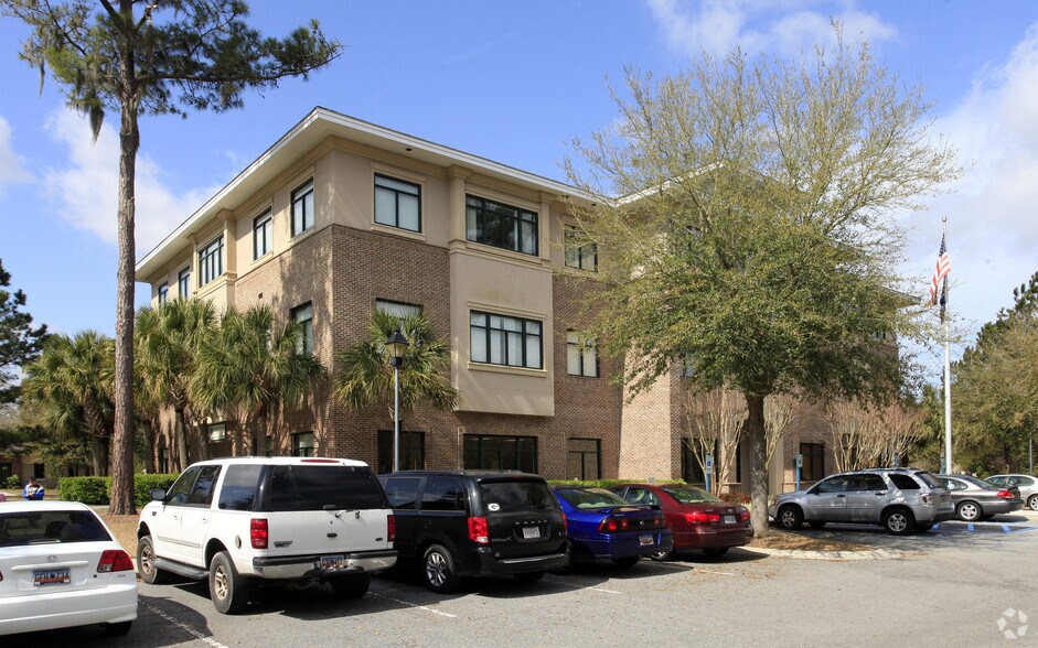 More Photos Of 7 Arley Way, Bluffton Medical For Lease