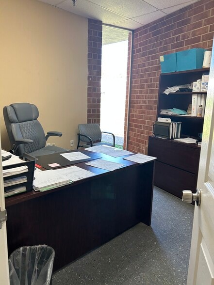 More Photos Of 108 Chicksaw Rd, Gastonia Manufacturing For Sale