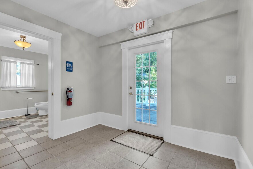 More Photos Of 408 N Main St, Greer Office For Sale