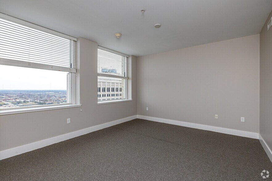 More Photos Of 909 Walnut St, Kansas City Apartments For Lease