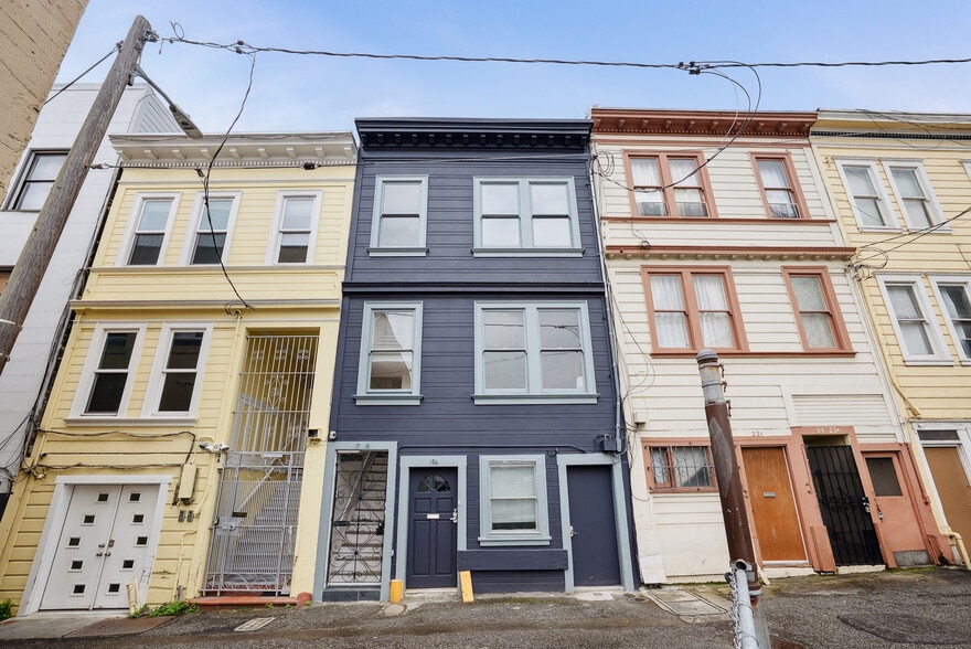 More Photos Of 17-19 Card Aly, San Francisco Apartments For Sale