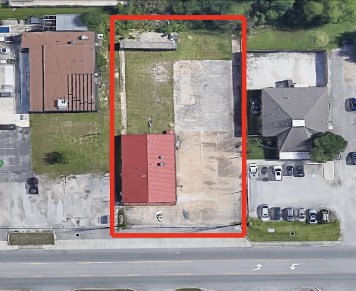 More Photos Of 1410 1st St E, Humble Restaurant For Sale