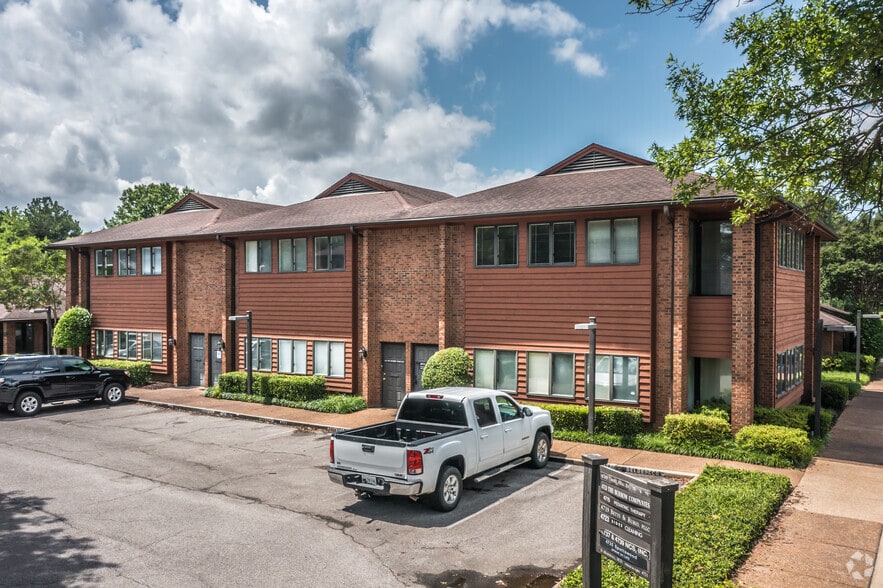 Primary Photo Of 4709-4719 Spottswood Ave, Memphis Office For Lease