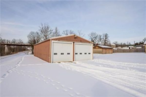 Primary Photo Of 19 Old Monongahela Pike, Eighty Four Specialty For Sale