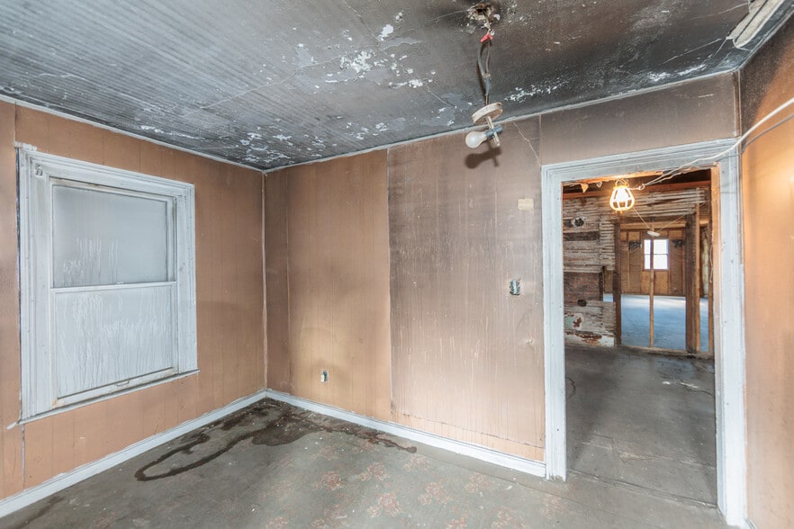 More Photos Of 4134-4136 Lorain Ave, Cleveland Storefront Retail Residential For Sale