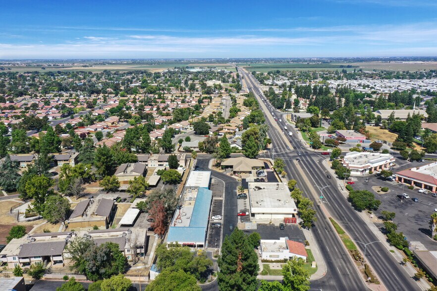More Photos Of 8129 West Ln, Stockton Auto Repair For Sale