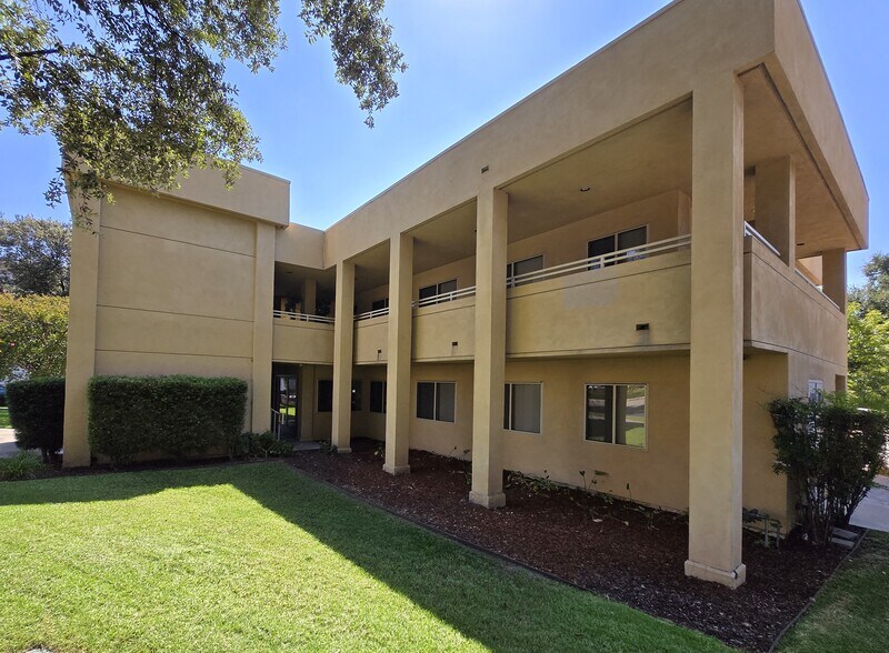 More Photos Of 1060 San Bernardino Rd, Upland Office For Sale