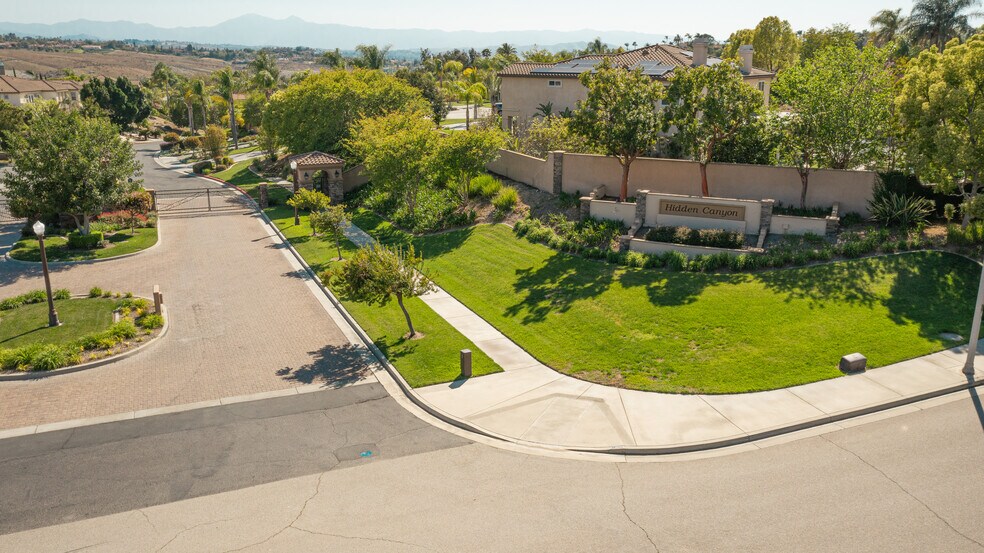 More Photos Of Cresthaven Drive, Riverside Land For Sale