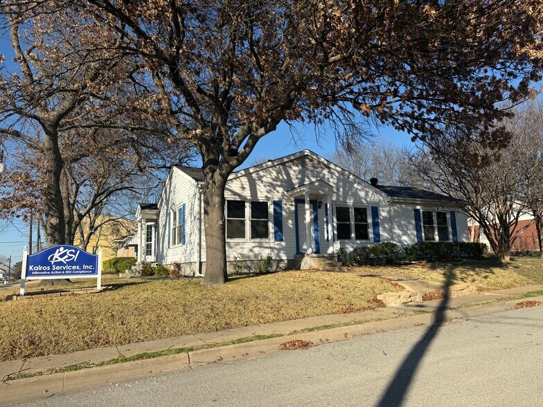 More Photos Of 513 S Tennessee St, McKinney Office For Sale