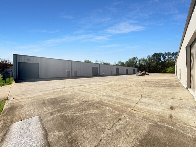 More Photos Of 1305 Whigham Pl, Tuscaloosa Warehouse For Lease