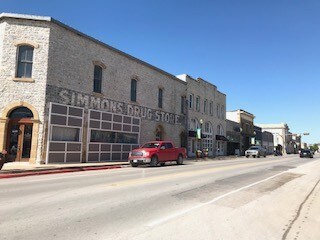 More Photos Of 106-110 S Cherokee St, San Saba Storefront Retail Office For Lease