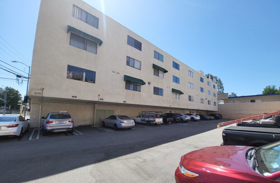 More Photos Of 6047 Tampa Ave, Tarzana Office For Lease