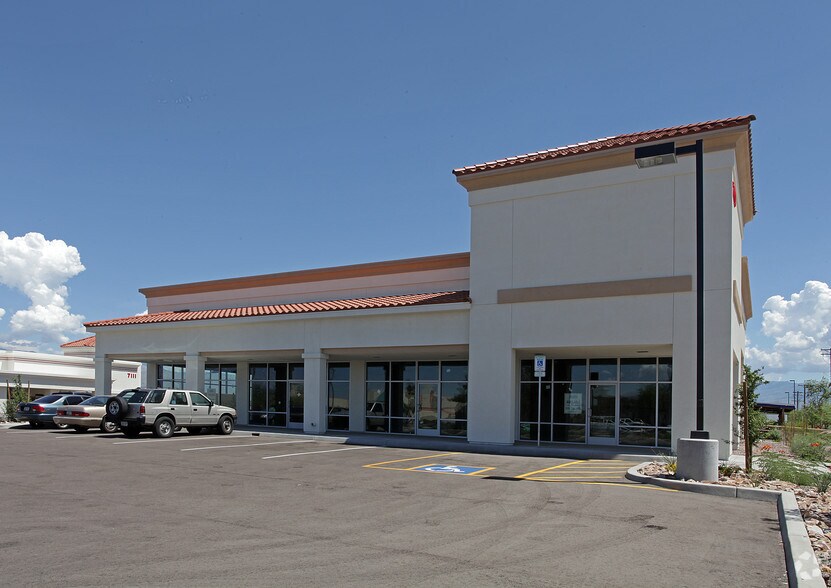 More Photos Of 7101 E Broadway Blvd, Tucson Freestanding For Lease