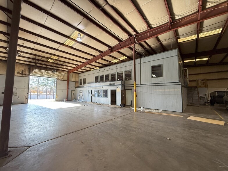 More Photos Of 144 Industrial Dr, Forest City Warehouse For Lease