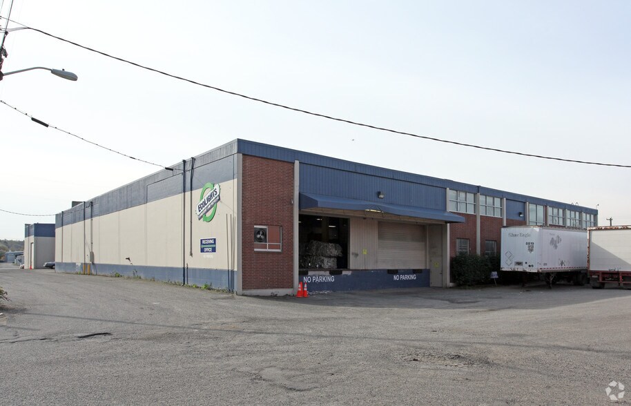 More Photos Of 1915 S Corgiat Dr, Seattle Warehouse For Sale