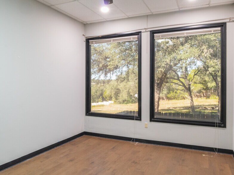 More Photos Of 1310 Ranch Road 620 N, Lakeway Unknown For Lease