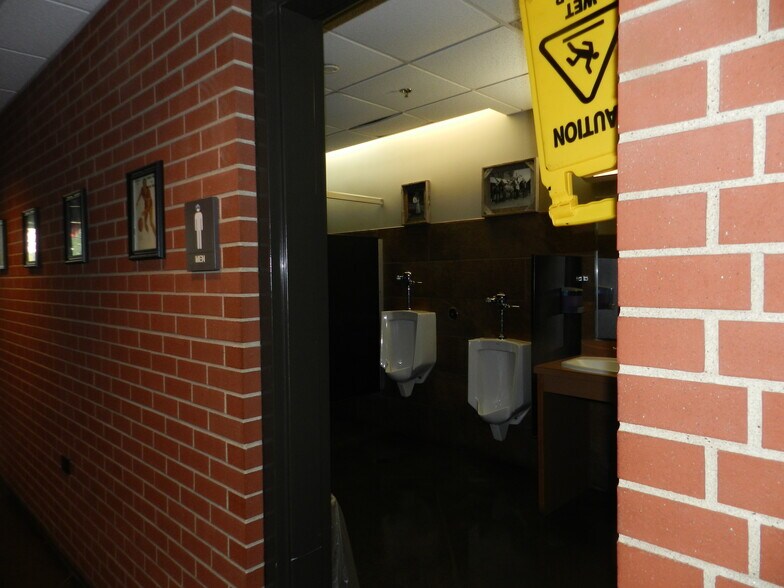 More Photos Of 309 E Main St, Carbondale Restaurant For Sale