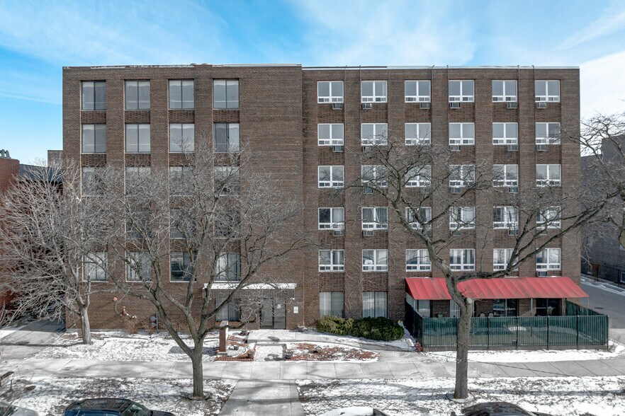 More Photos Of 3311 S Michigan Ave, Chicago Skilled Nursing Facility For Sale