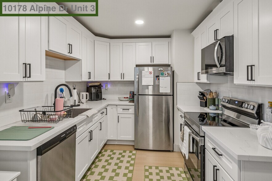 More Photos Of 10178 Alpine Dr, Cupertino Apartments For Sale