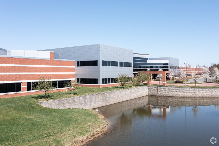 More Photos Of 2 Clarke Dr, Cranbury Research And Development For Lease