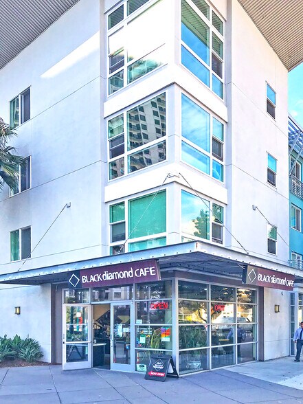 More Photos Of 6363 Christie Ave, Emeryville Apartments For Lease