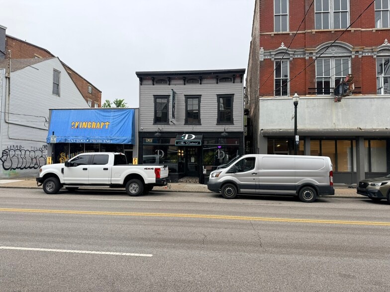 More Photos Of 4034 Hamilton Ave, Cincinnati Storefront Retail Office For Sale