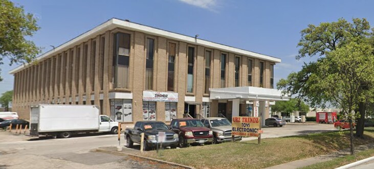 More Photos Of 7400 Harwin Dr, Houston Office For Sale