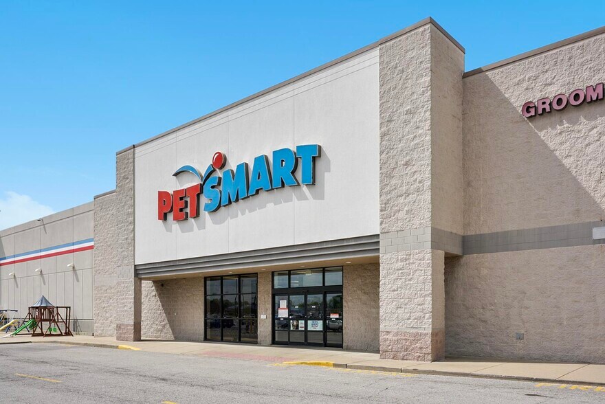 More Photos Of 1544-1570 W US Highway 50, O'Fallon Freestanding For Sale