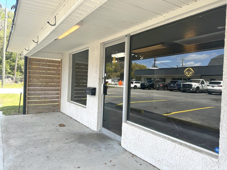More Photos Of 1126 E Montgomery Cross Rd, Savannah Freestanding For Lease