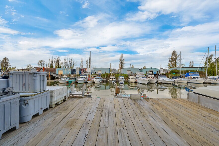 More Photos Of 9505 Gunderson Rd, Delta Industrial For Sale