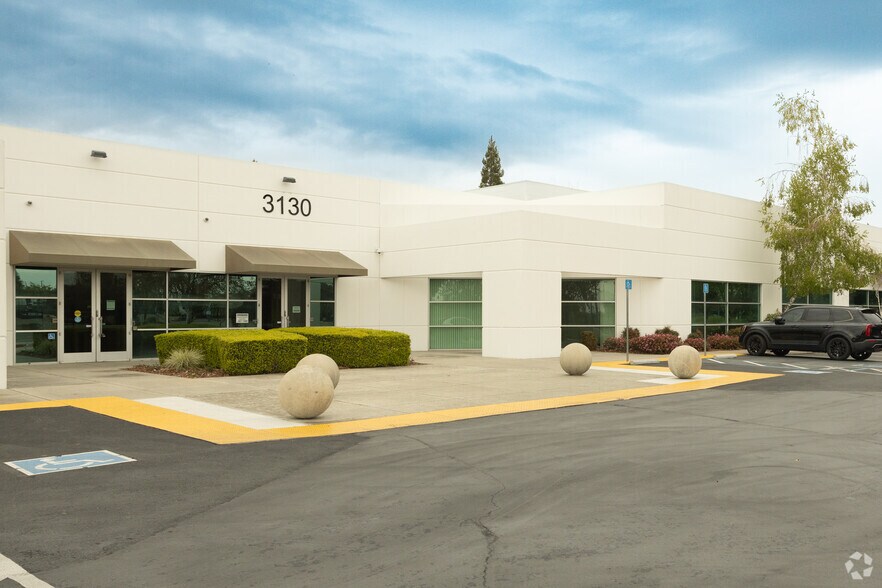 More Photos Of 3130 Kilgore Rd, Rancho Cordova Office For Lease