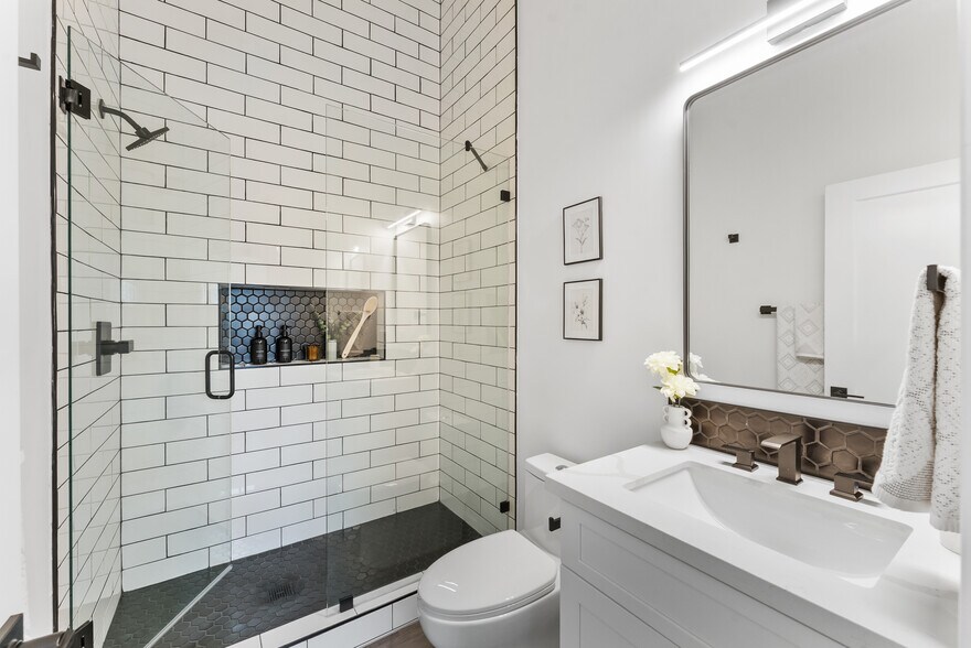 More Photos Of 832 Desty St, San Diego Apartments For Sale