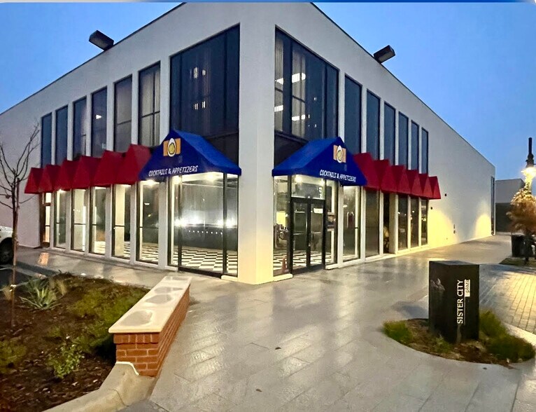 Primary Photo Of 231 W Main St, Denison Office For Lease