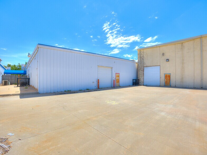 More Photos Of 321-325 N Portland Ave, Oklahoma City Unknown For Lease