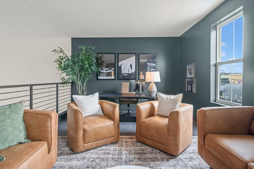 More Photos Of 4477 34th Ave, Cincinnati Self Storage For Sale