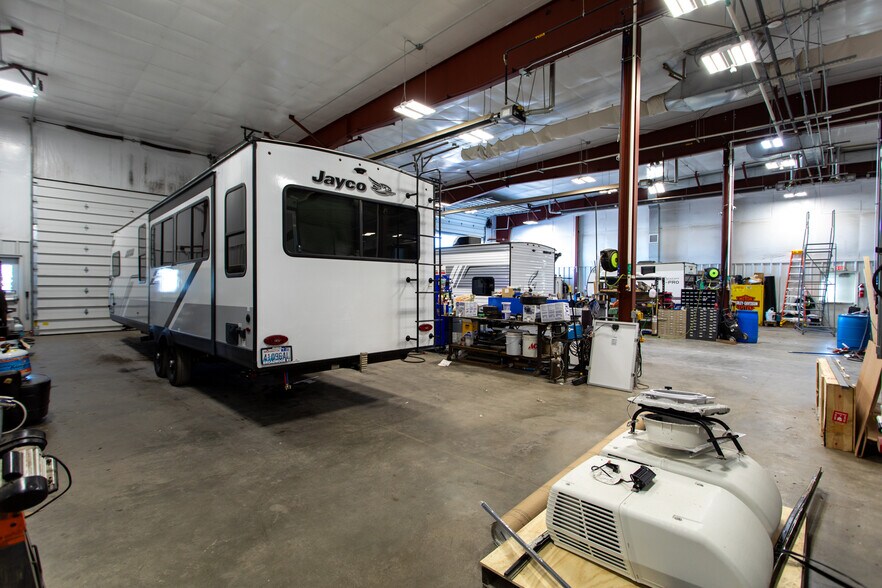 More Photos Of 3928 Tri Hill Frontage Rd, Great Falls Auto Dealership For Sale