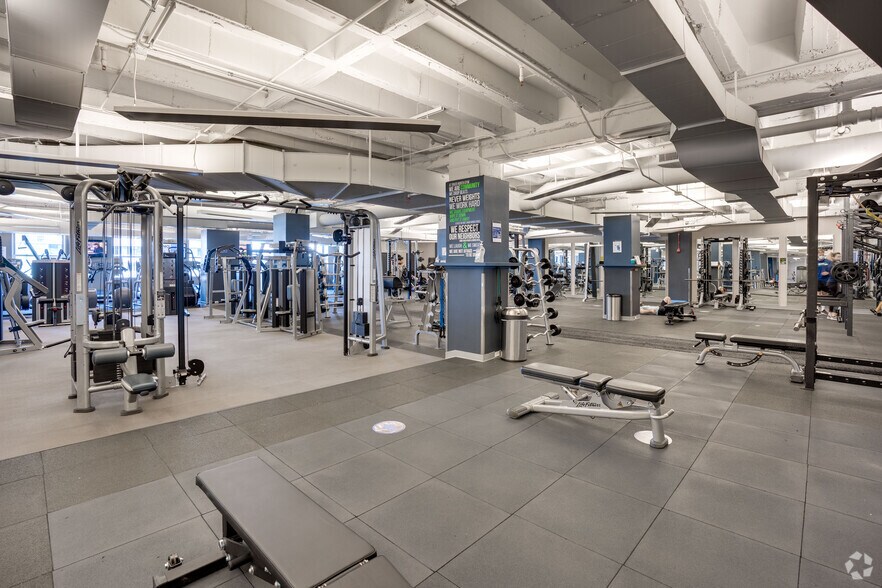 More Photos Of 222 Merchandise Mart Plz, Chicago Office For Lease