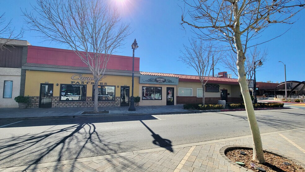 More Photos Of 660-668 Lancaster Blvd, Lancaster Storefront Retail Office For Sale