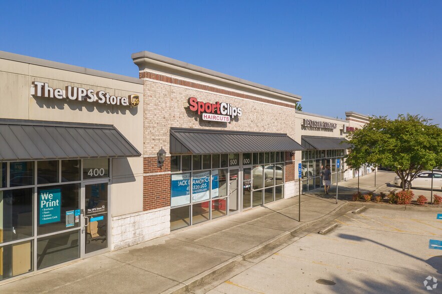 More Photos Of 6600 Sugarloaf Pky, Duluth Storefront For Lease