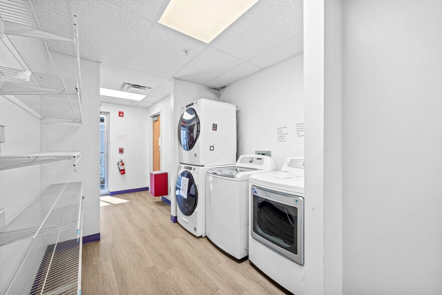 More Photos Of 49 Olive St, Gallipolis Office For Sale