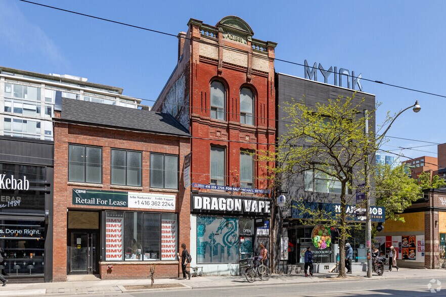 Primary Photo Of 242 Queen St W, Toronto Storefront Retail Residential For Sale