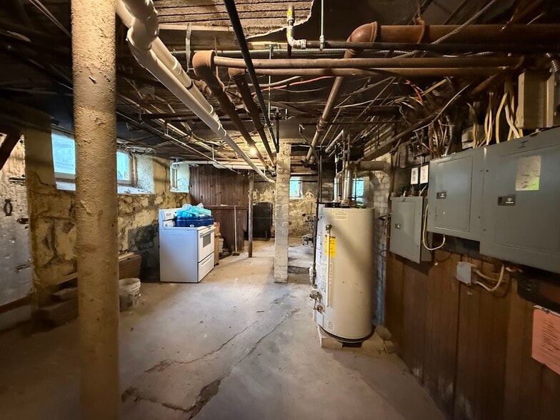 More Photos Of 341 Belmont St, Fall River Apartments For Sale