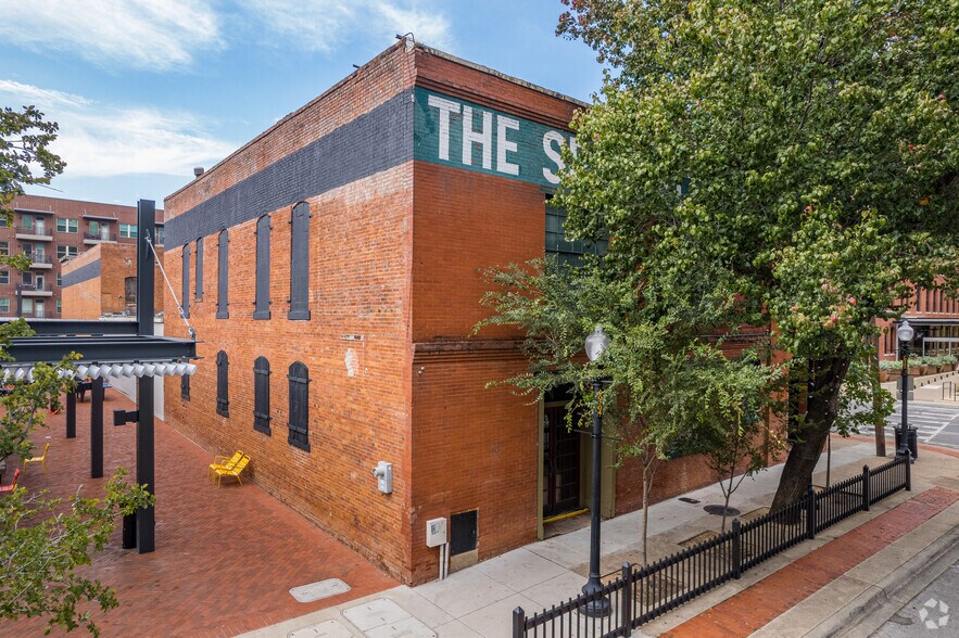 More Photos Of 1815 N Market St, Dallas Restaurant For Lease