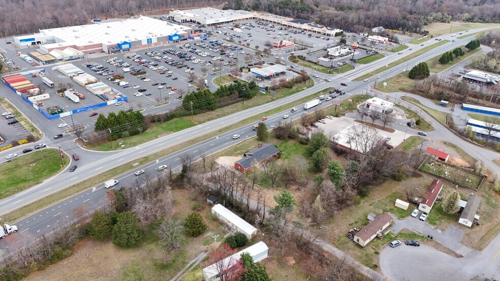 More Photos Of 1001 E Lynchburg Salem Tpke, Bedford Office For Sale