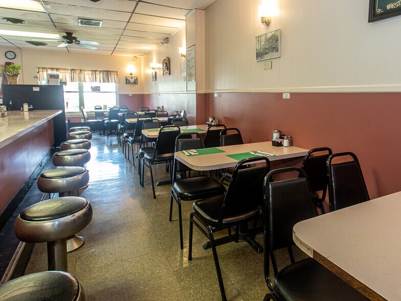 More Photos Of 1132 W Main St, Norristown Apartments For Sale