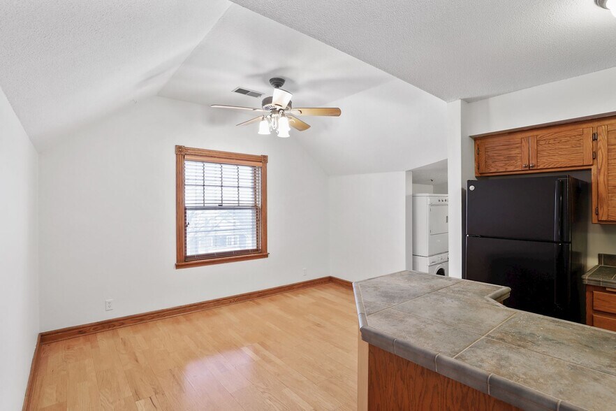 More Photos Of 197 Kent St, Saint Paul Multifamily For Sale